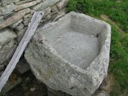Una delle due vasche in pietra dell'Alpe Munt dla Val