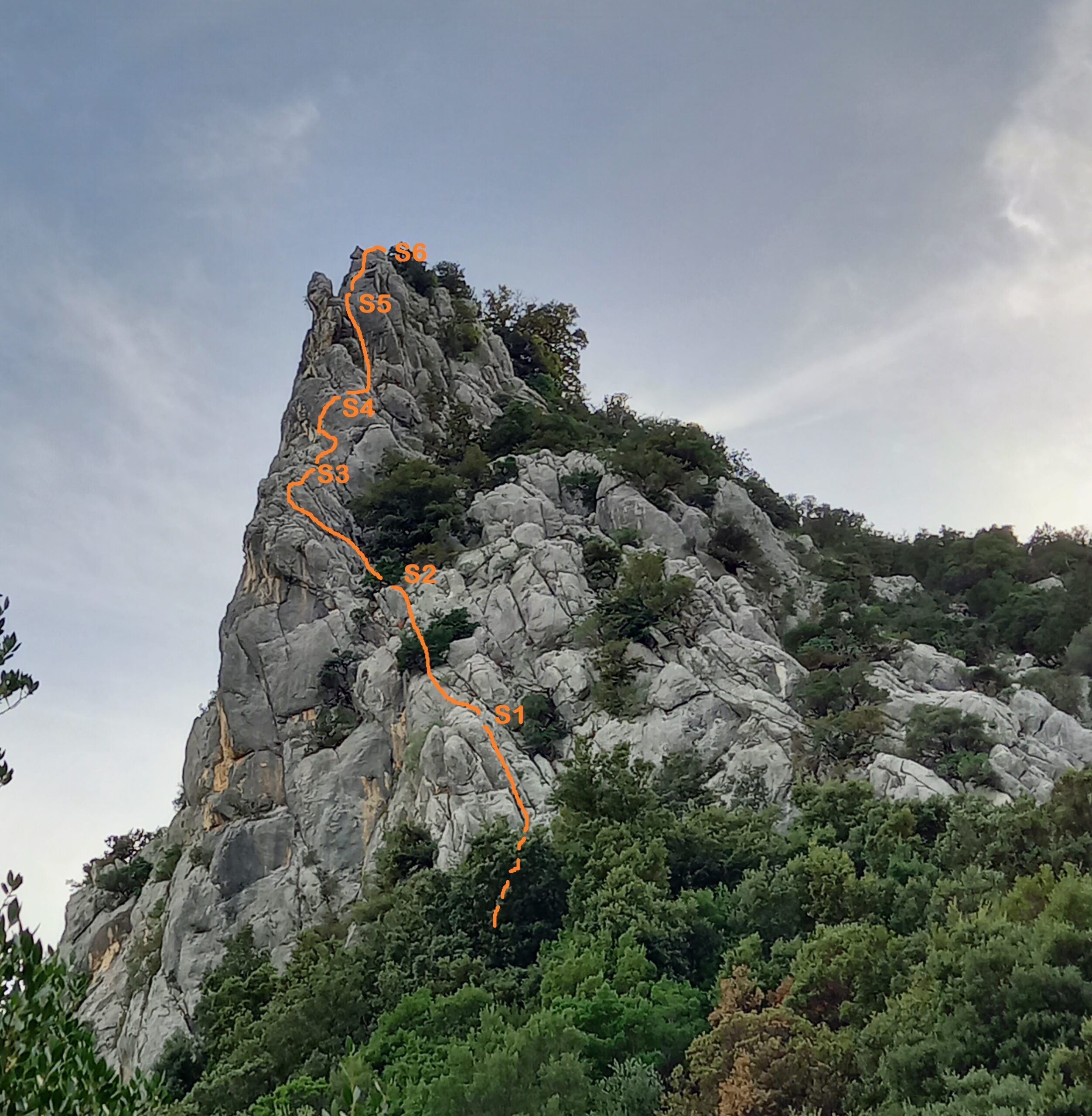 Oddeu (Monte) – Tre Tazze di Tè - Arrampicata  Free climbing a Dorgali,  Sardegna - Gulliver Outdoor Community
