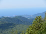 vista sul mare di Genova dal Monte Maggio